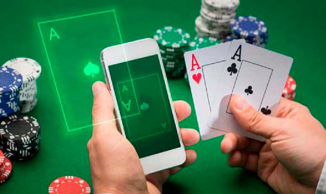 Mobile Gambling: Taking Online Casinos on the Go